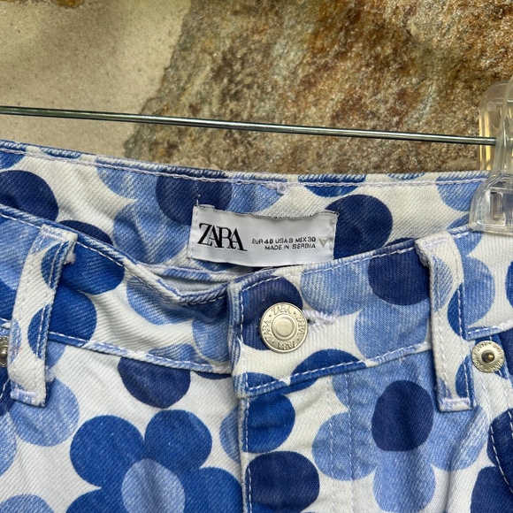 Zara Blue and White Floral Jeans - Picture 2 of 3